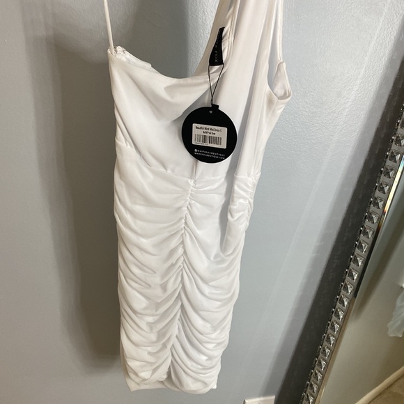 White fox one shoulder drapped white mini dressed - Picture 5 of 5